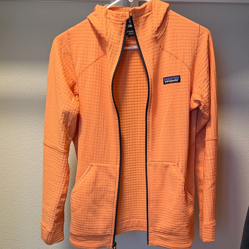 Patagonia R1 full zip hooded fleece